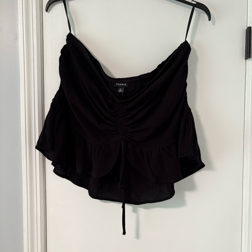 Torrid Black Ruched Peplum Strapless Cropped Top